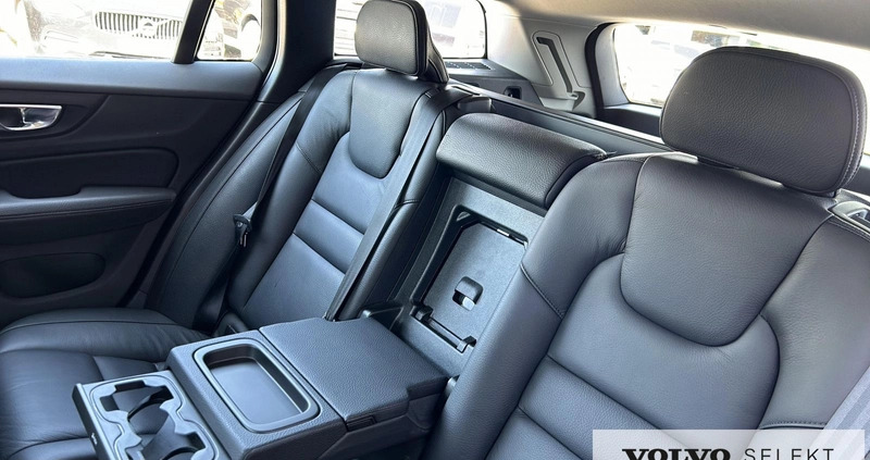 Volvo V60 cena 136900 przebieg: 100871, rok produkcji 2020 z Suwałki małe 254